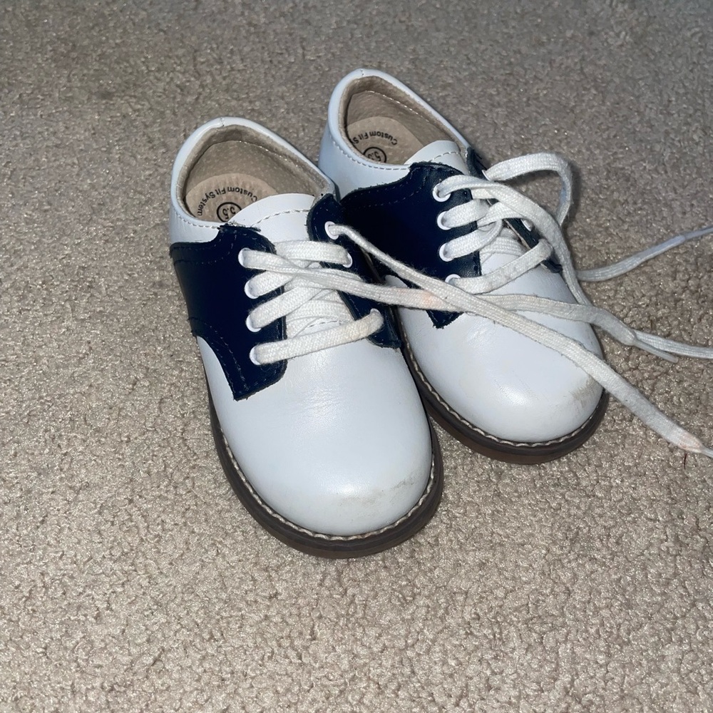 Footmates Saddle Oxfords